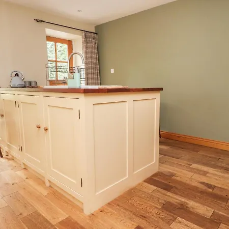 Апартаменты 9 Riverside Walk Скиптон