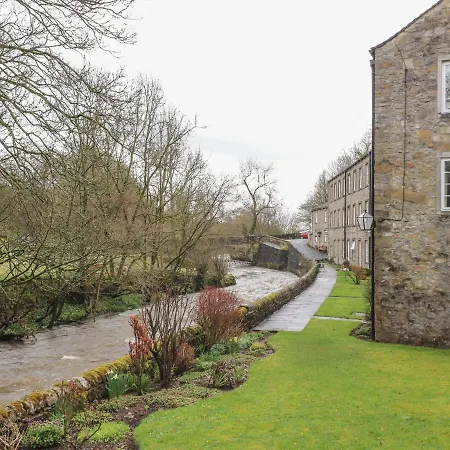 9 Riverside Walk Lejlighed