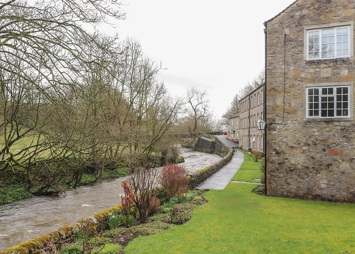 9 Riverside Walk 아파트